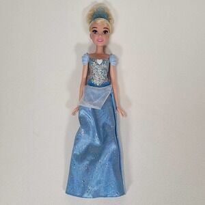 Disney Princess CINDERELLA Royal Shimmer 2018 #E4158